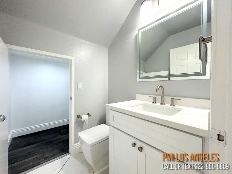Pacoima House: 12445 Sonoma Drive
