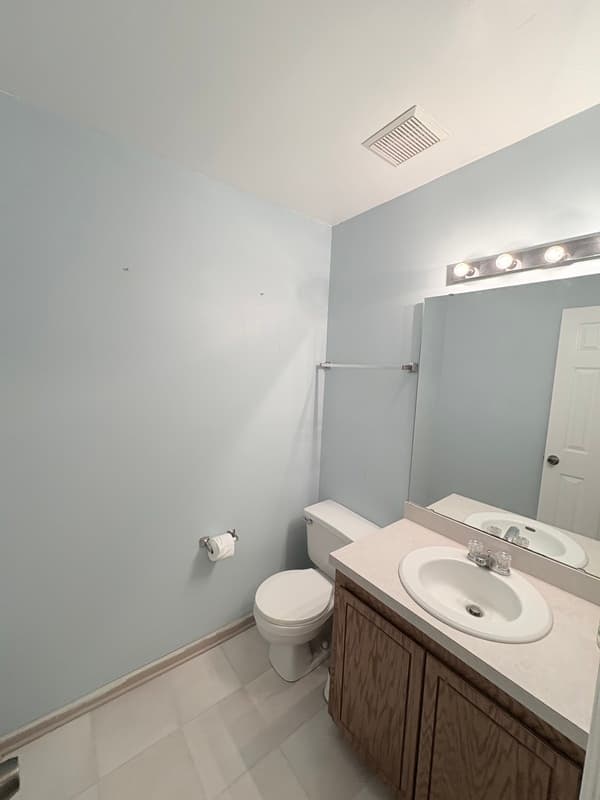 Blythewood House: 311 Derrick Ln