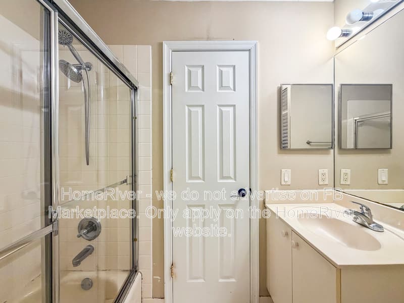 Weston House: 755 Sunflower Cir