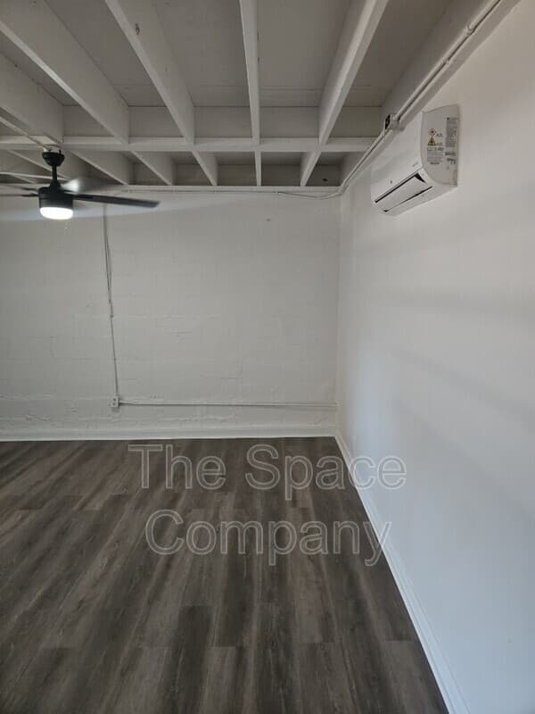 NORTH CHARLESTON House: 2023 REYNOLDS AVE