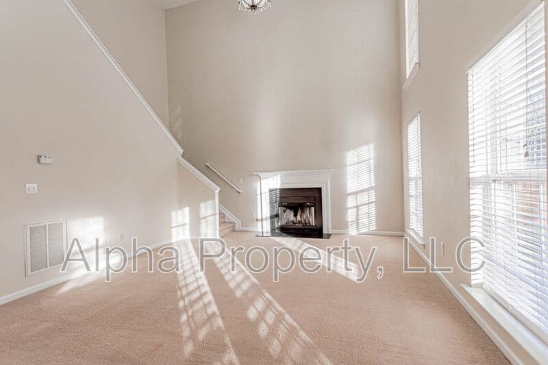 Greenville House: 7 Box Tree Way