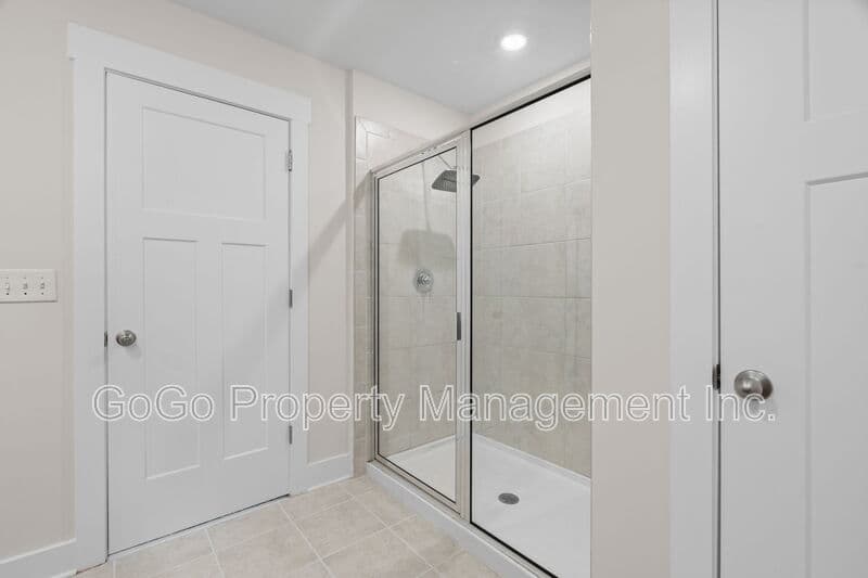 Simpsonville House: 216 Pewter Circle