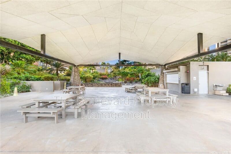 Honolulu Condo: 55 S Kukui St