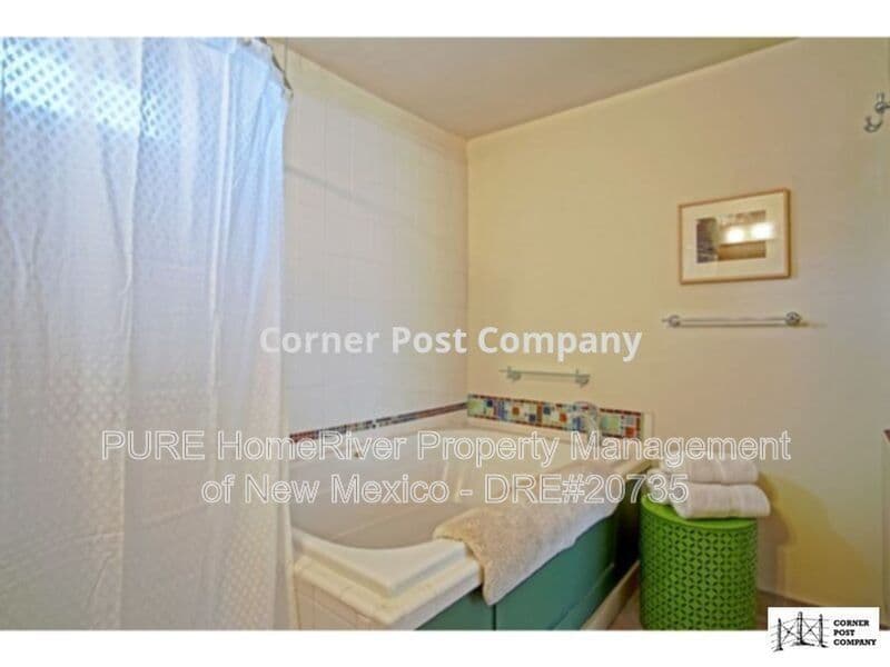 Albuquerque Condo: 404 Dartmouth