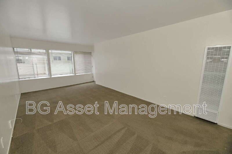 Oakland Condo: 3600 Dimond Avenue