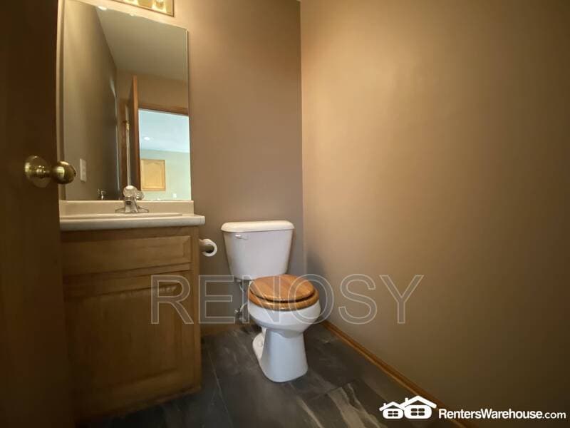 Norwalk House: 737 Kitterman Circle