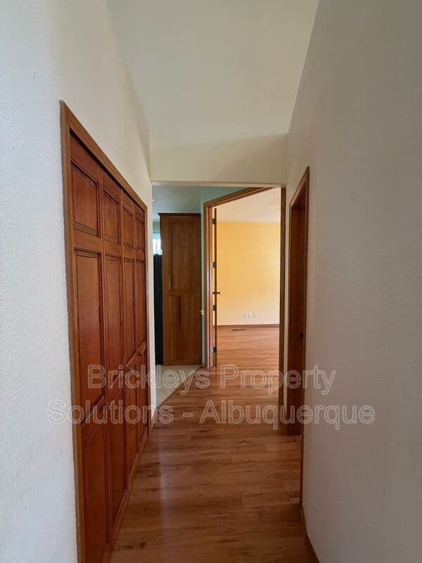 Albuquerque House: 9600 Allande Rd NE