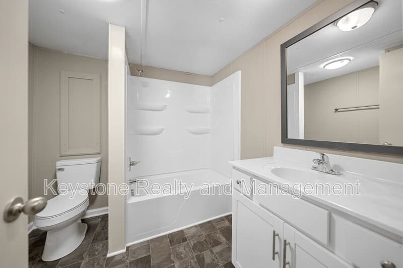 Clarksville House: 2740 Ann Drive