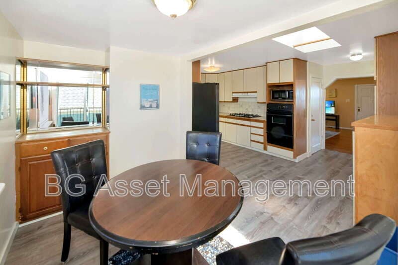 Richmond House: 6606 Aqua Vista Ct
