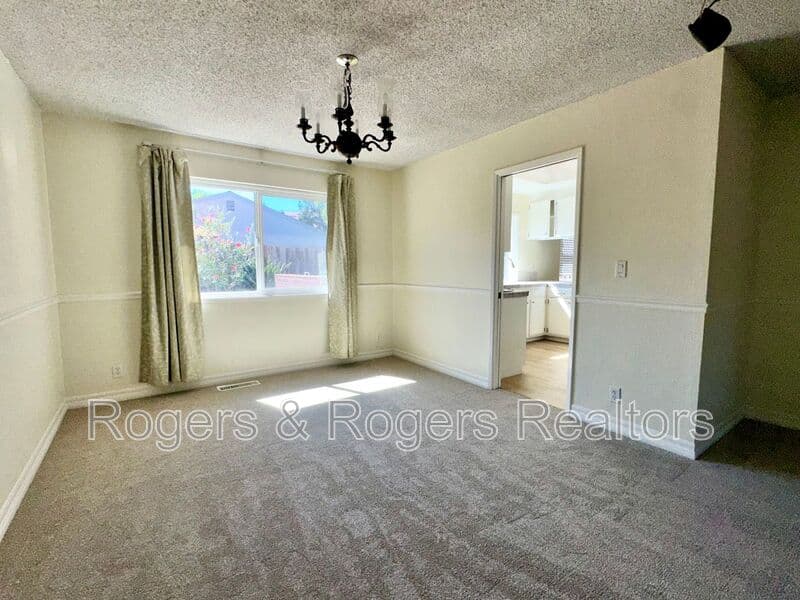 San Jose House: 276 Moraga Way