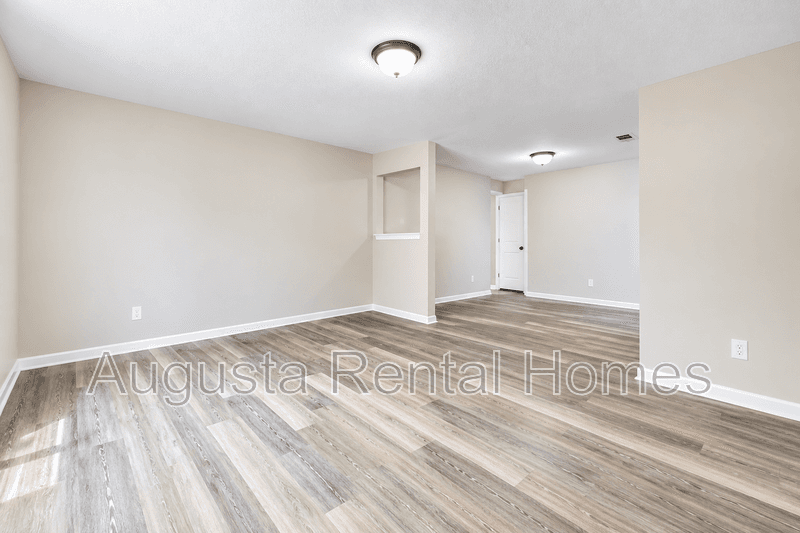 North Augusta Condo: 37 Conifer Court