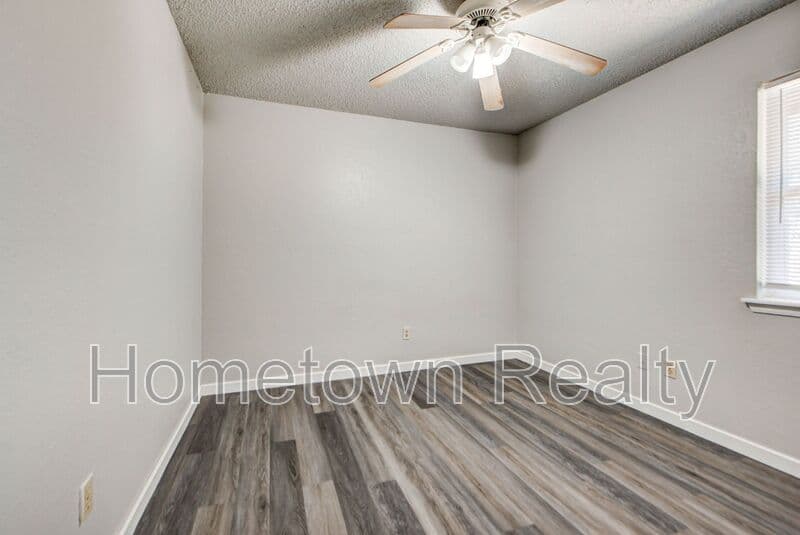 Norman Condo: 1713 Hillcrest Drive