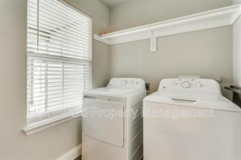 Denton Condo: 3816 Sheraton Rd Denton, TX 76209
