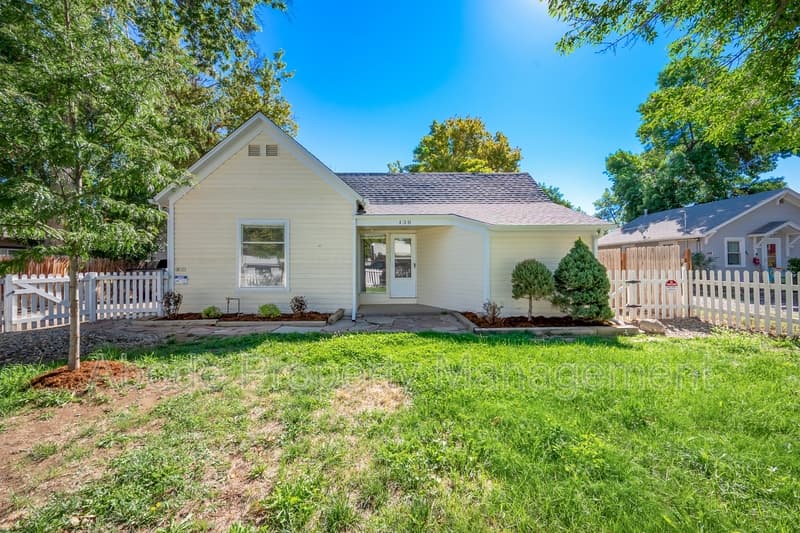 Loveland House: 136 South Lincoln Avenue