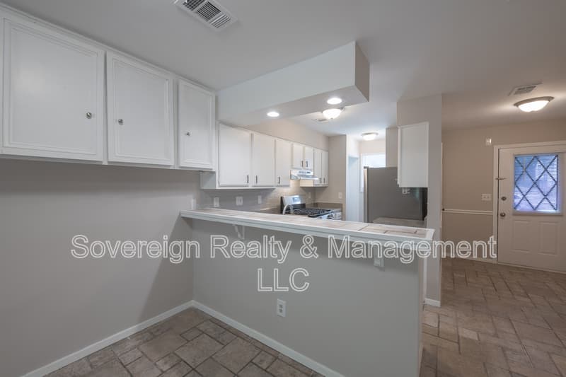 Norcross Condo: 6624 Ramsgate Way
