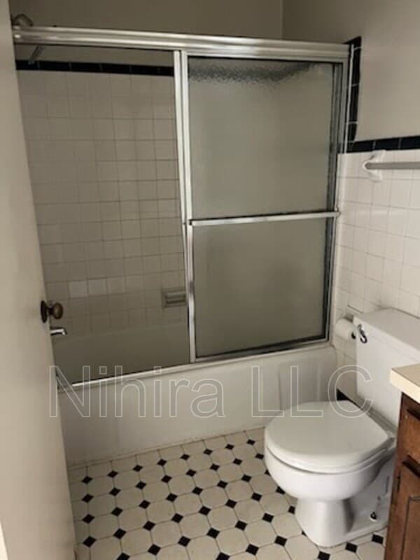 Dunn Condo: 310 W Broad St