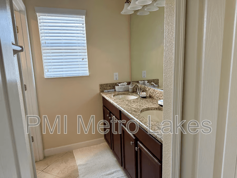 Kissimmee House: 4309 Summer Breeze Way