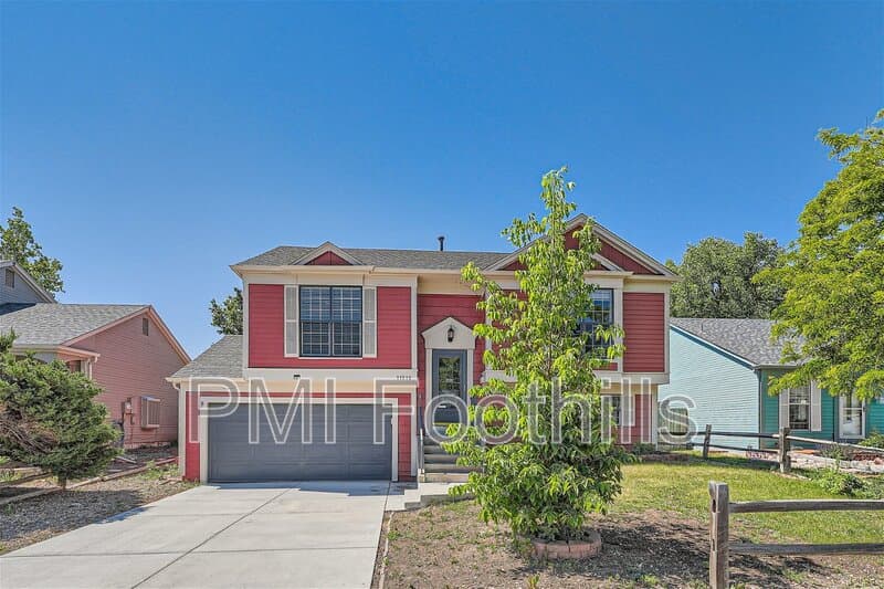 Westminster House: 11516 West 102nd Place
