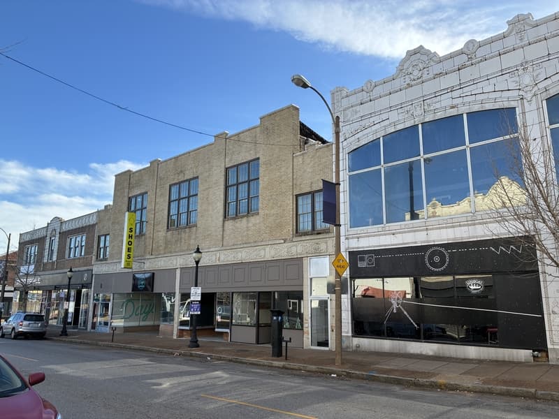 St. Louis Condo: 2716 Cherokee Street