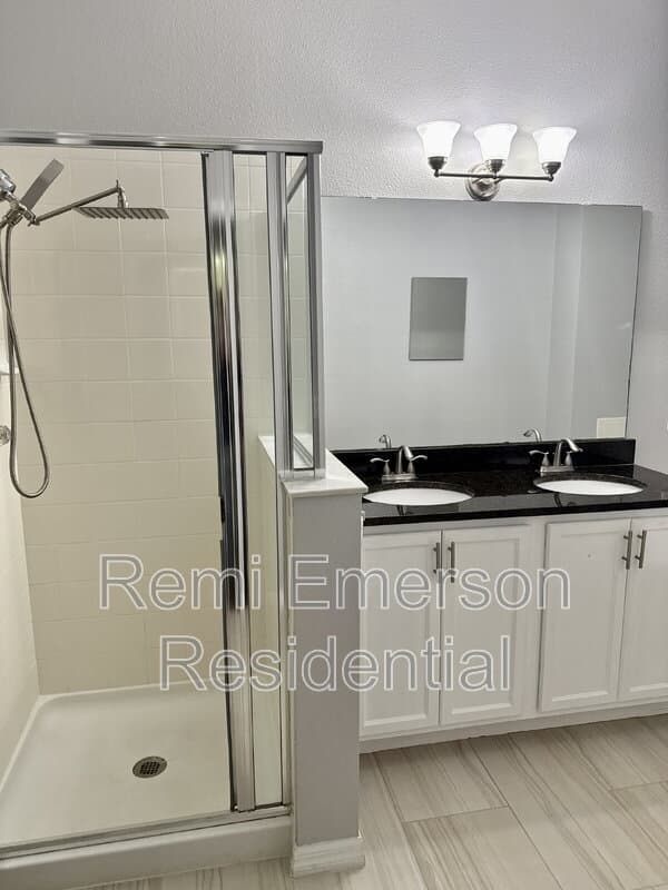 Orlando House: 12832 Oulton Circle