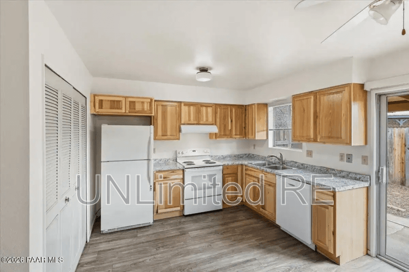 Prescott Townhome: 1637 Canada Crescent