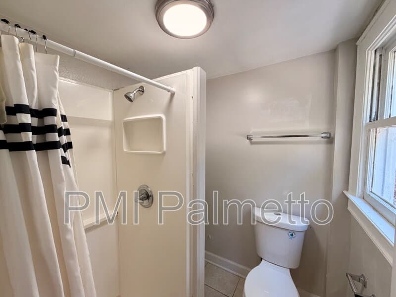 Columbia House: 1304 Mount Vernon Street