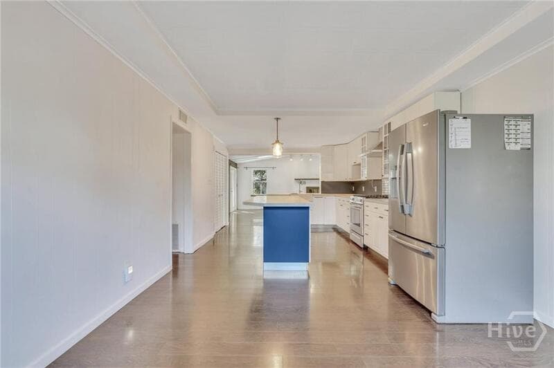 Savannah House: 2337 Shirley Drive
