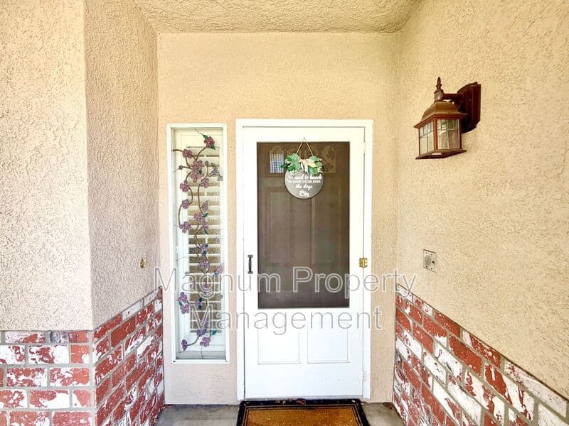 Murrieta House: 37168 Santa Rosa Glen Dr