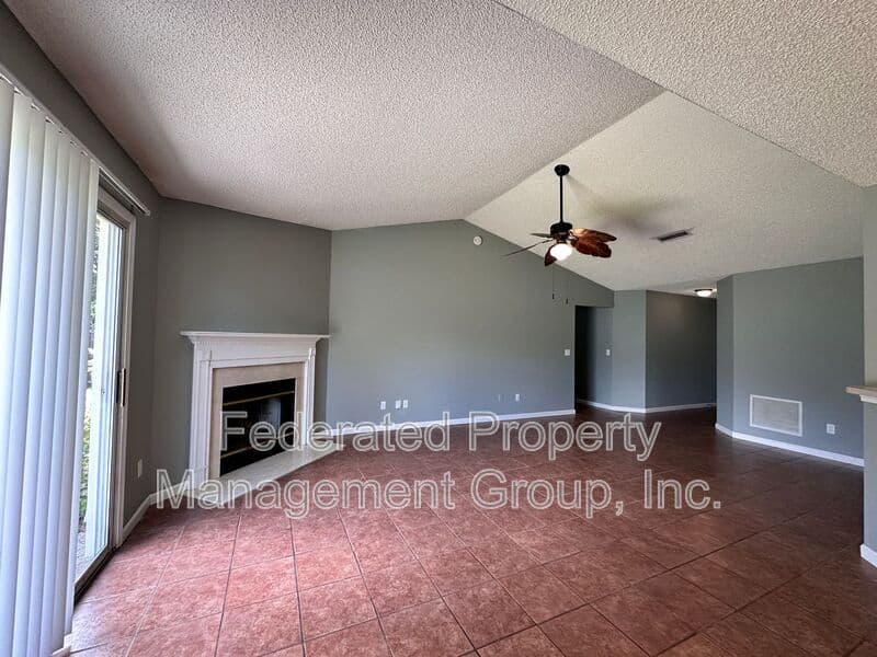 JACKSONVILLE House: 9007 BRIDGECREEK DRIVE