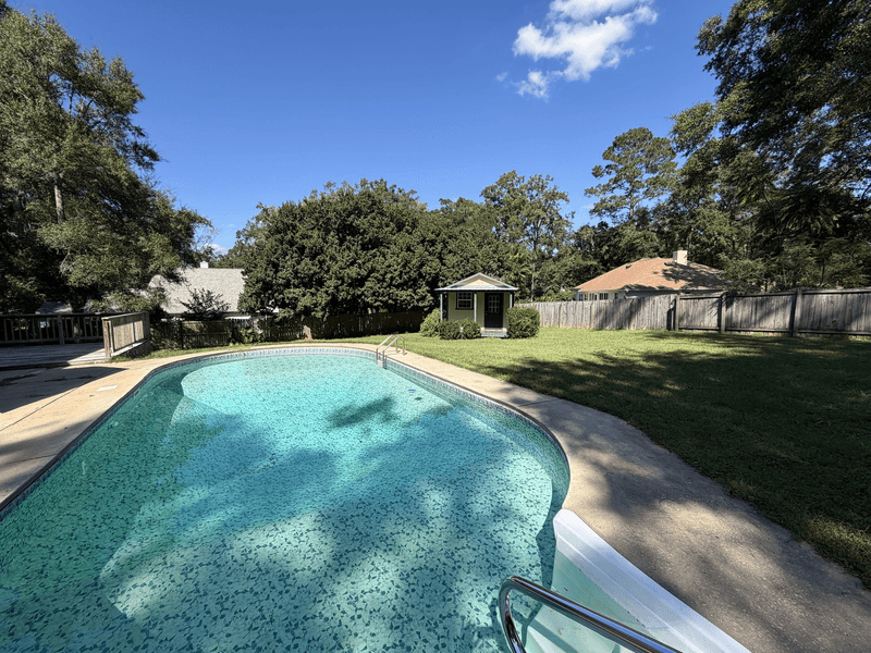 Tallahassee House: 1829 Wagon Wheel Cir W