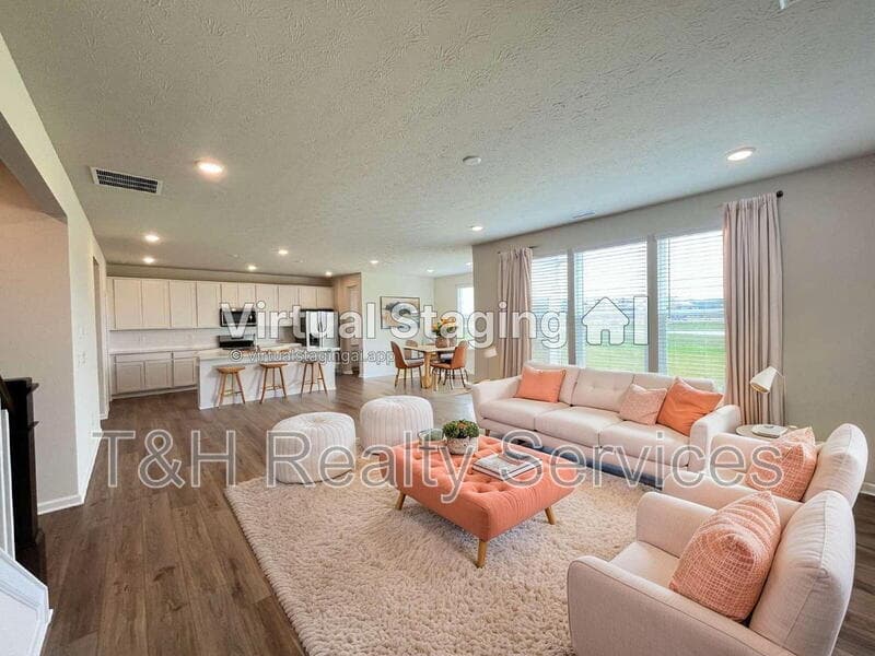 Noblesville House: 13153 Himalaya Circle