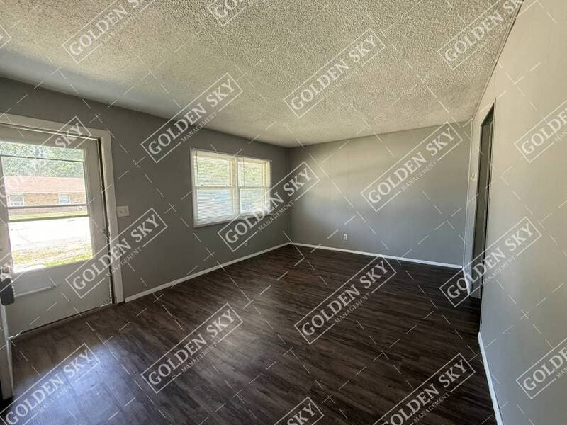 Muncie Condo: 6407 East Piccadilly Road