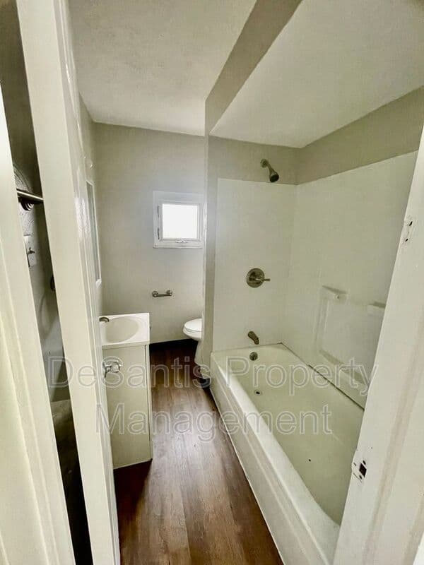 Pittsburgh Condo: 120 Kathleen Street