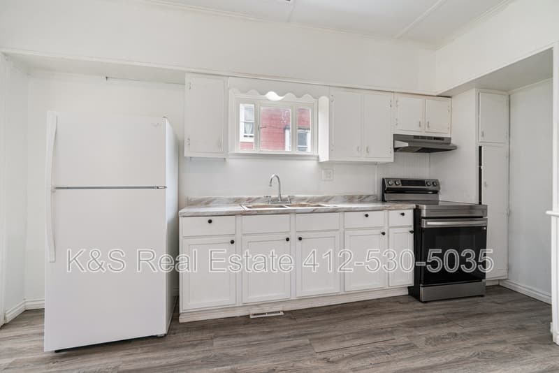 Greensburg House: 79536 Reamer Street