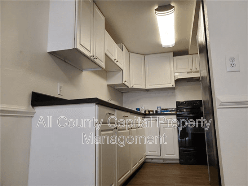 Austin Condo: 302 Carmen Ct
