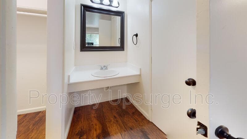 Yuba City Condo: 330 Bird St