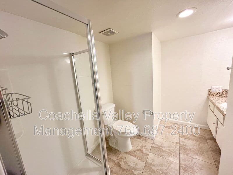 Palm Springs Condo: 400 N Sunrise Way