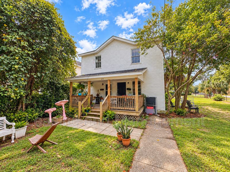 Charleston Condo: 211 W Poplar Street