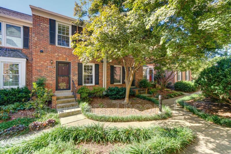Arlington Condo: 2412 S. Walter Reed Dr