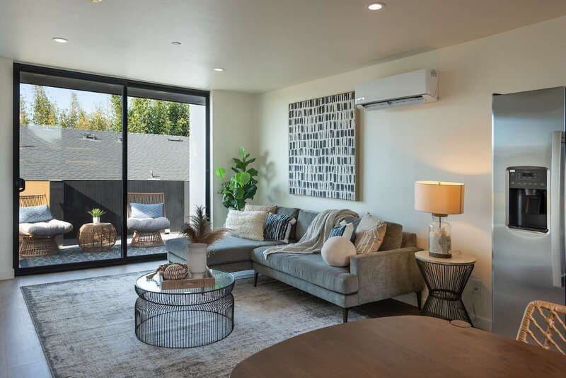 San Diego Condo: 2664 L Street