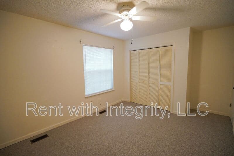 Tallahassee House: 2335 Parrot Lane