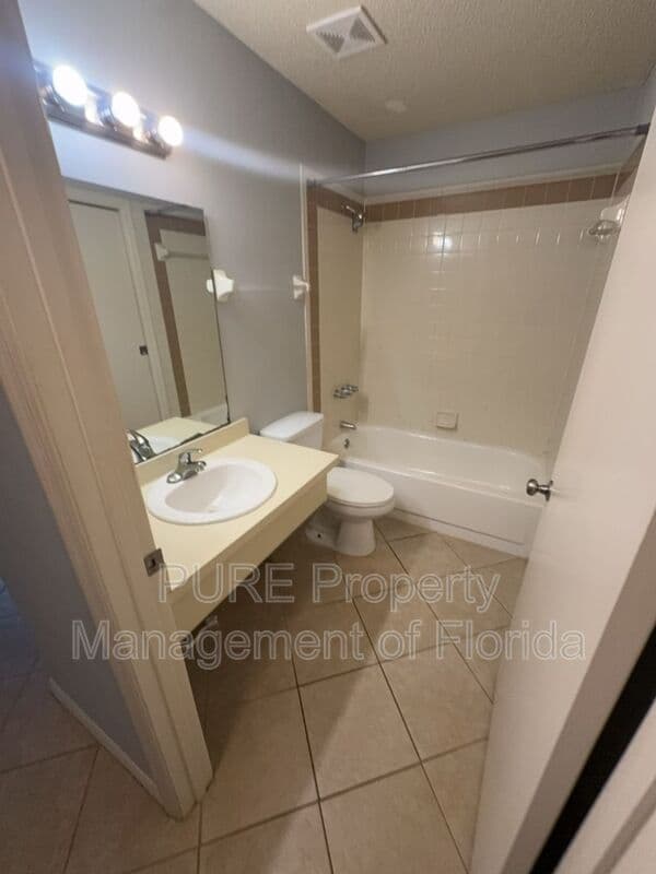 Ocala House: 3002 SE 5 Terrace