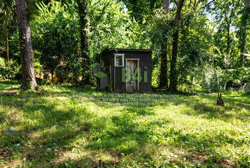 Thomaston House: 1205 Spring Street