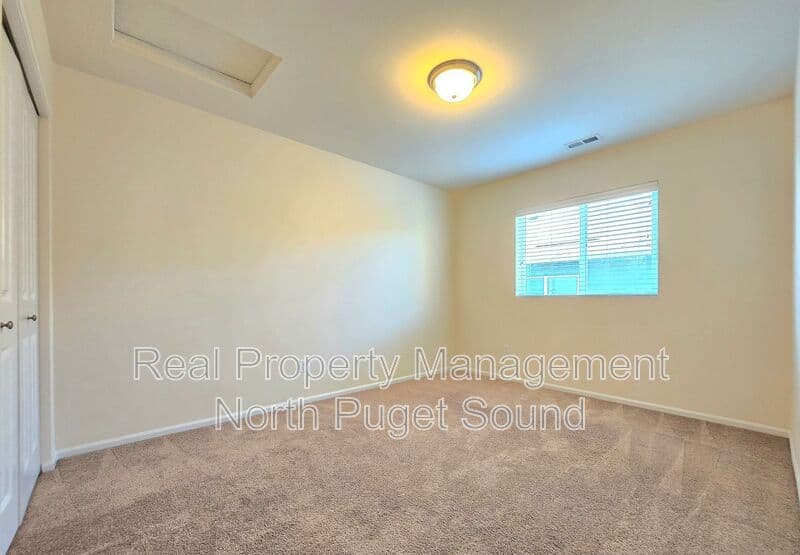 Lake Stevens House: 8621 12th St SE