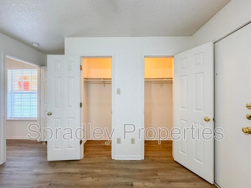 Salado Townhome: 102 Lacey Lou Ln