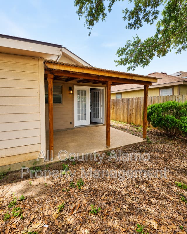 Selma House: 9006 Pinseeker