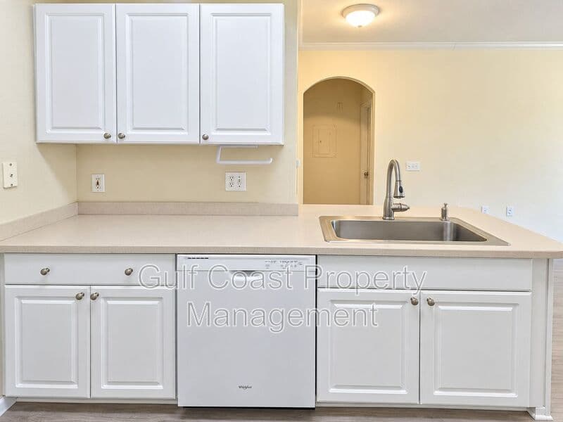 Bradenton Condo: 210 3rd Street West