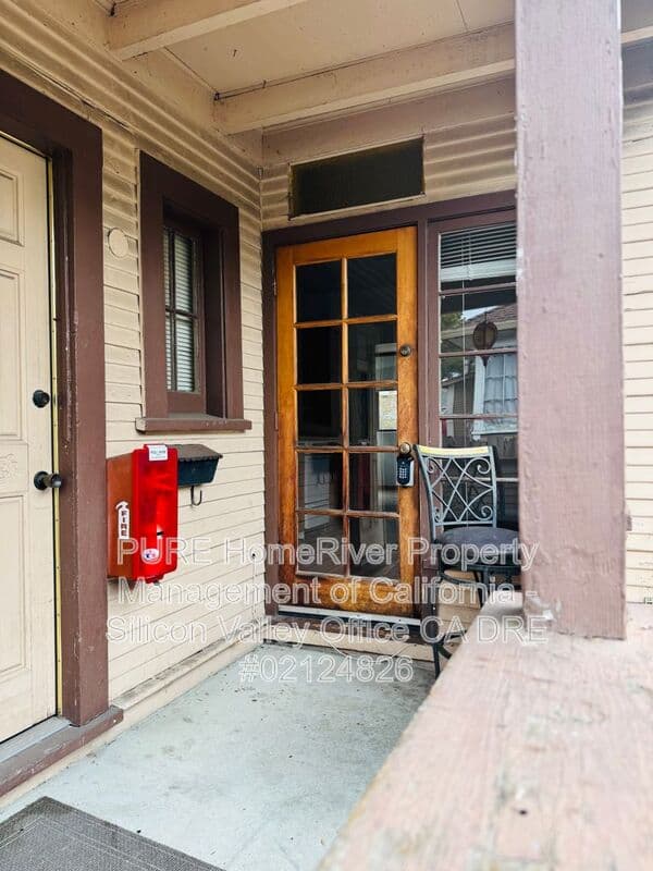 Santa Cruz Condo: 221 Broadway