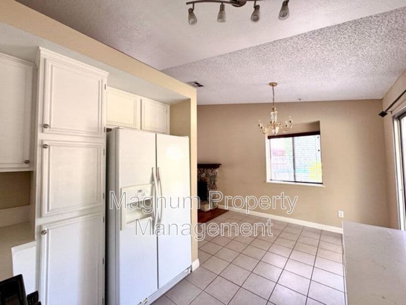 Temecula House: 39761 Rustic Glen Dr Temecula