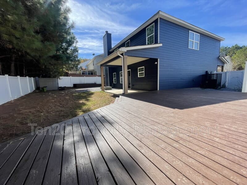 Columbus House: 4955 Brightstar Lane